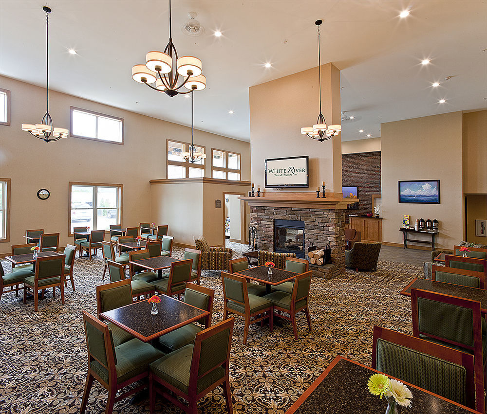 White River Inn & Suites Уайт-Ривер-Джанкшн Экстерьер фото