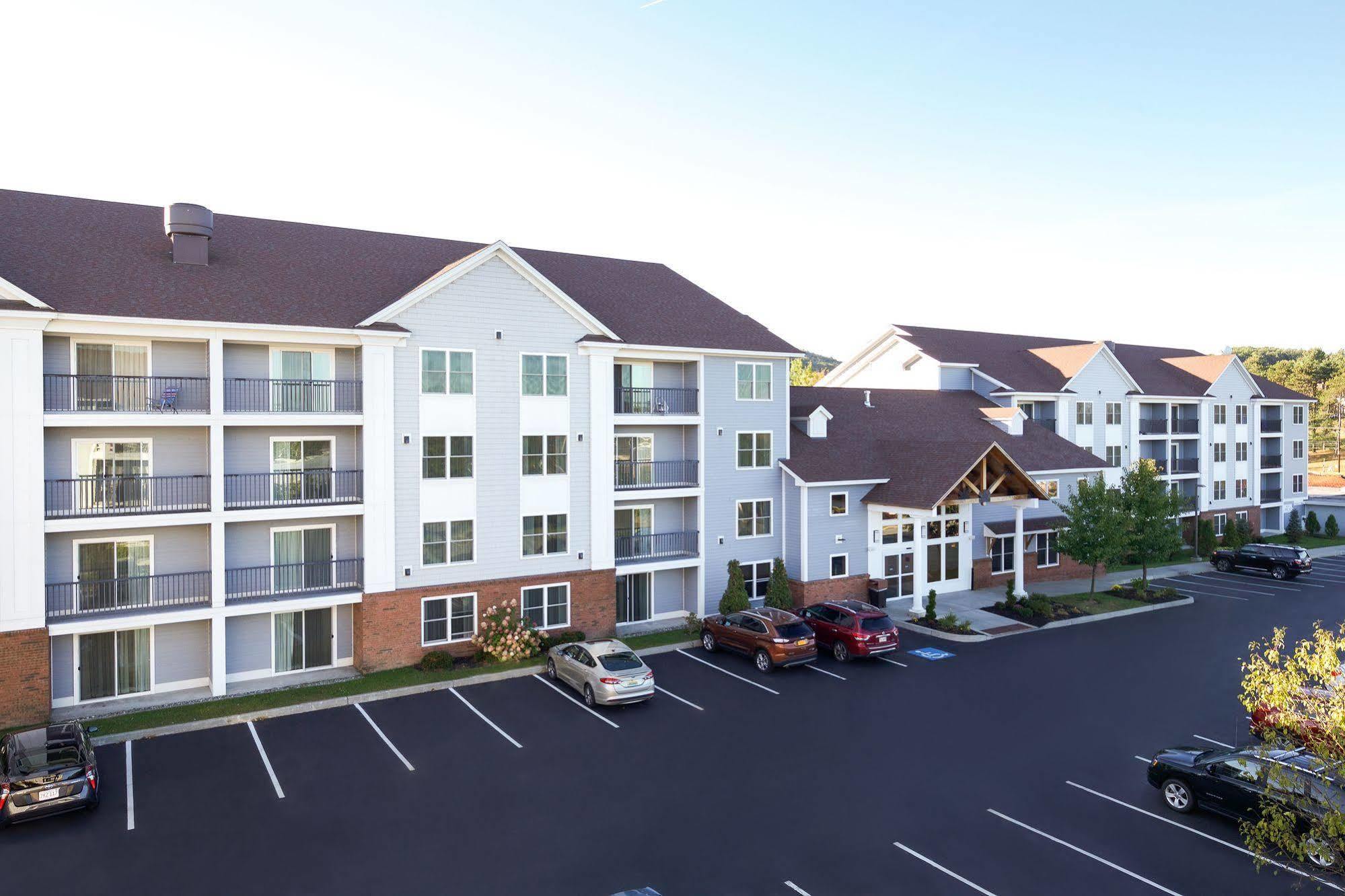 White River Inn & Suites Уайт-Ривер-Джанкшн Экстерьер фото